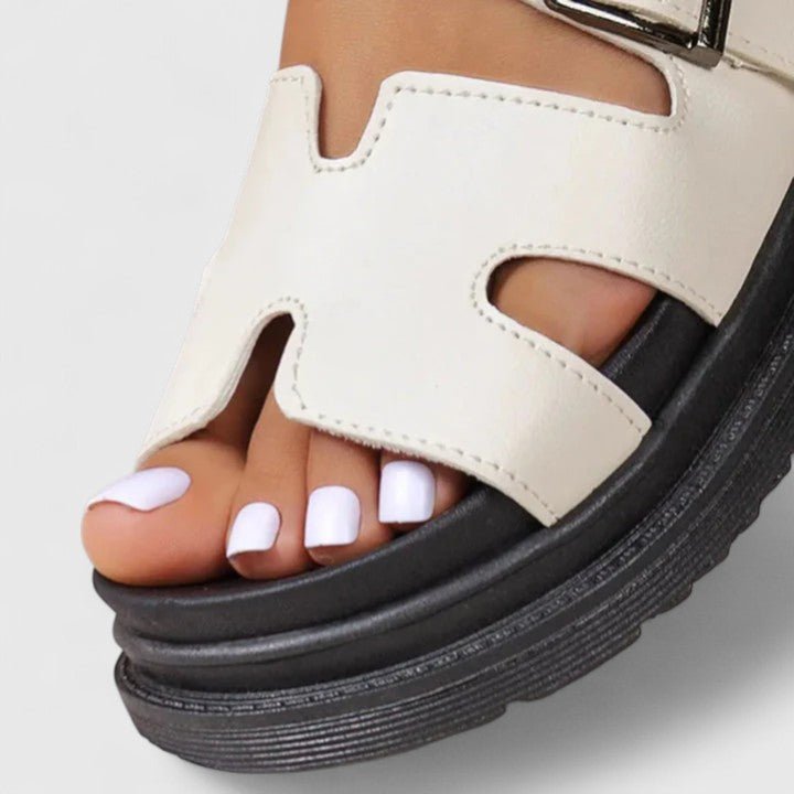 Claire™ | Ortopedické sandály