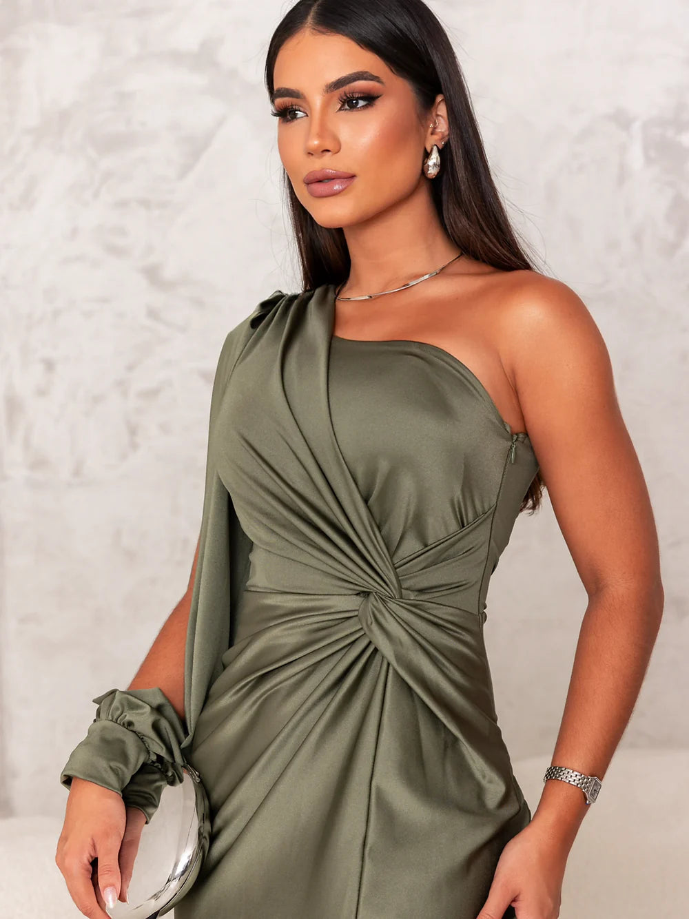 Anna - Elegantní dámské šaty s siluetou
