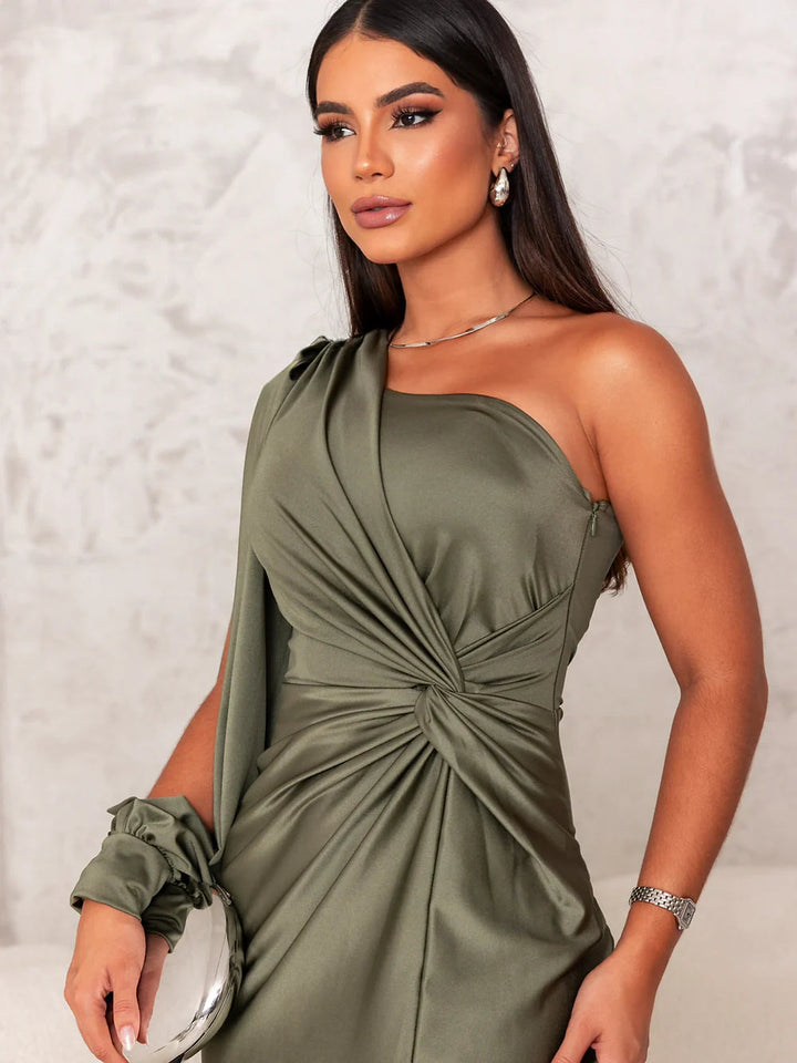 Anna - Elegantní dámské šaty s siluetou